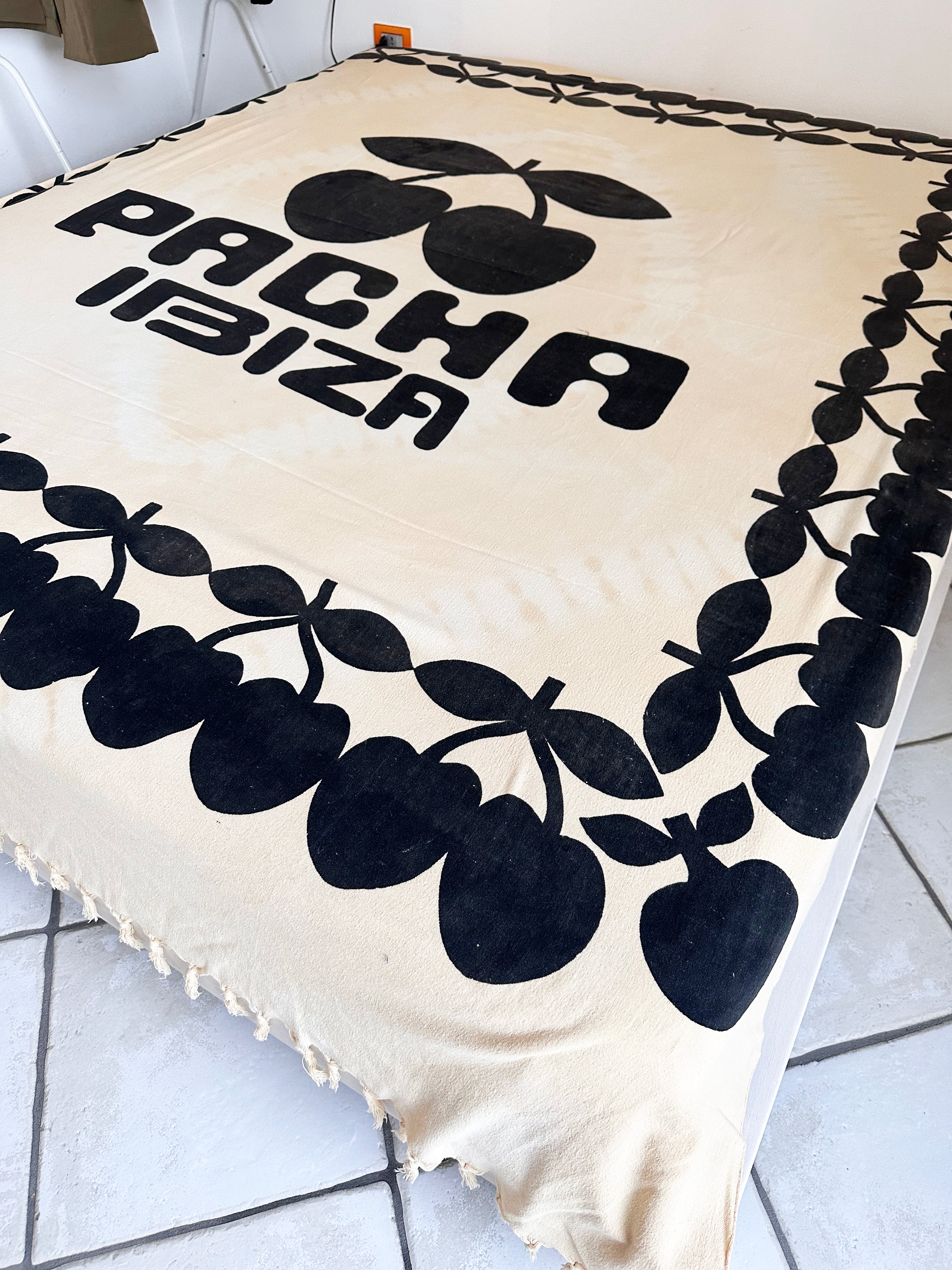 Bedspread / beach towel Pacha Ibiza (rare)